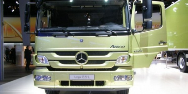 戴姆勒CEO：直到2023年汽车制造商都可能会面临芯片短缺的问题