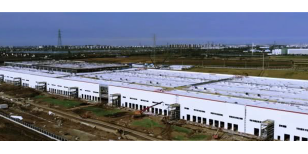 特斯拉上海厂建筑基本完工，开始安装生产线