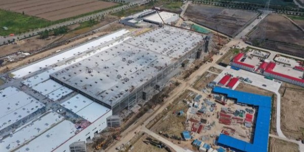 特斯拉预计：年底前在上海工厂投产Model 3电动车