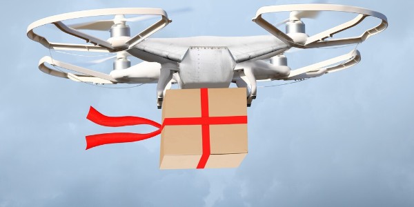 顺丰无人机支援安亭运送物资，已建立十余条固定航线